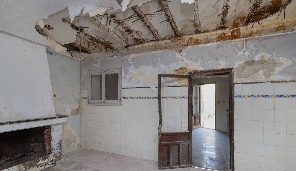 Chalet Adosado en venta en Calle Tormito Onil Alicante