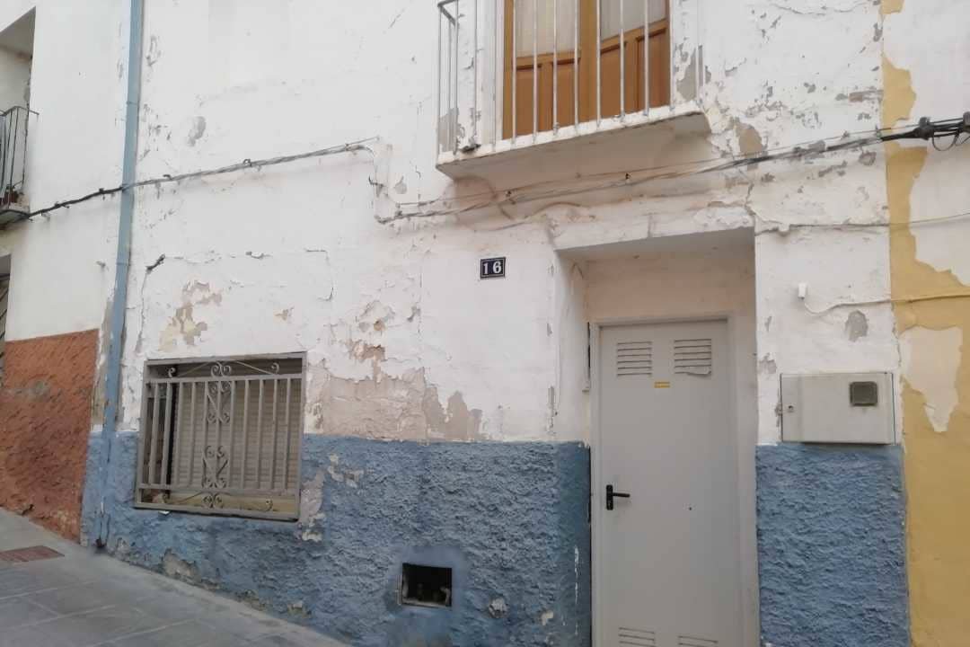 Chalet Adosado en venta en Calle Tormito Onil Alicante