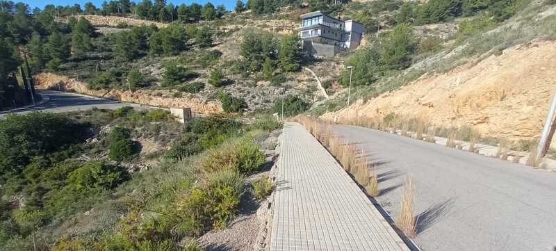 Compra suelo urbanizable residencial por 24000 de 751m en calle partida san cristobal Alcora l