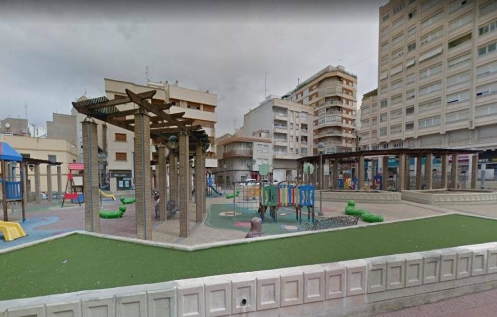 Oficina en venta  en Calle Padre Manjon Elda Alicante
