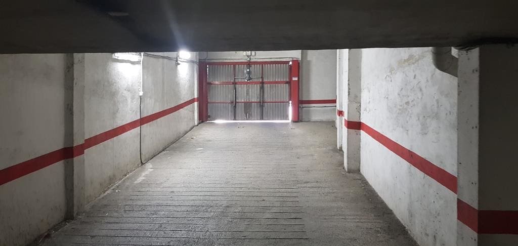 Garaje en venta  en Calle Guayaquil Cartagena Murcia