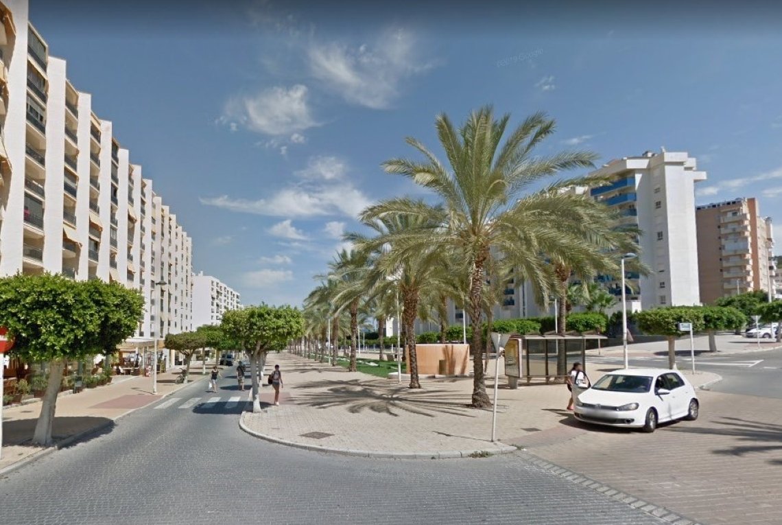 Garaje en venta en Calle Marinada Villajoyosa Alicante