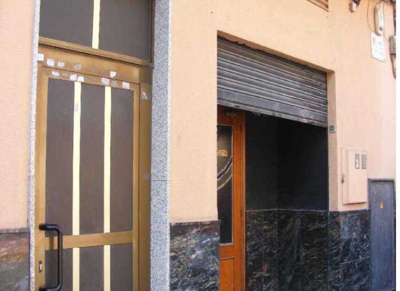 Local en venta en Novelda, Alicante