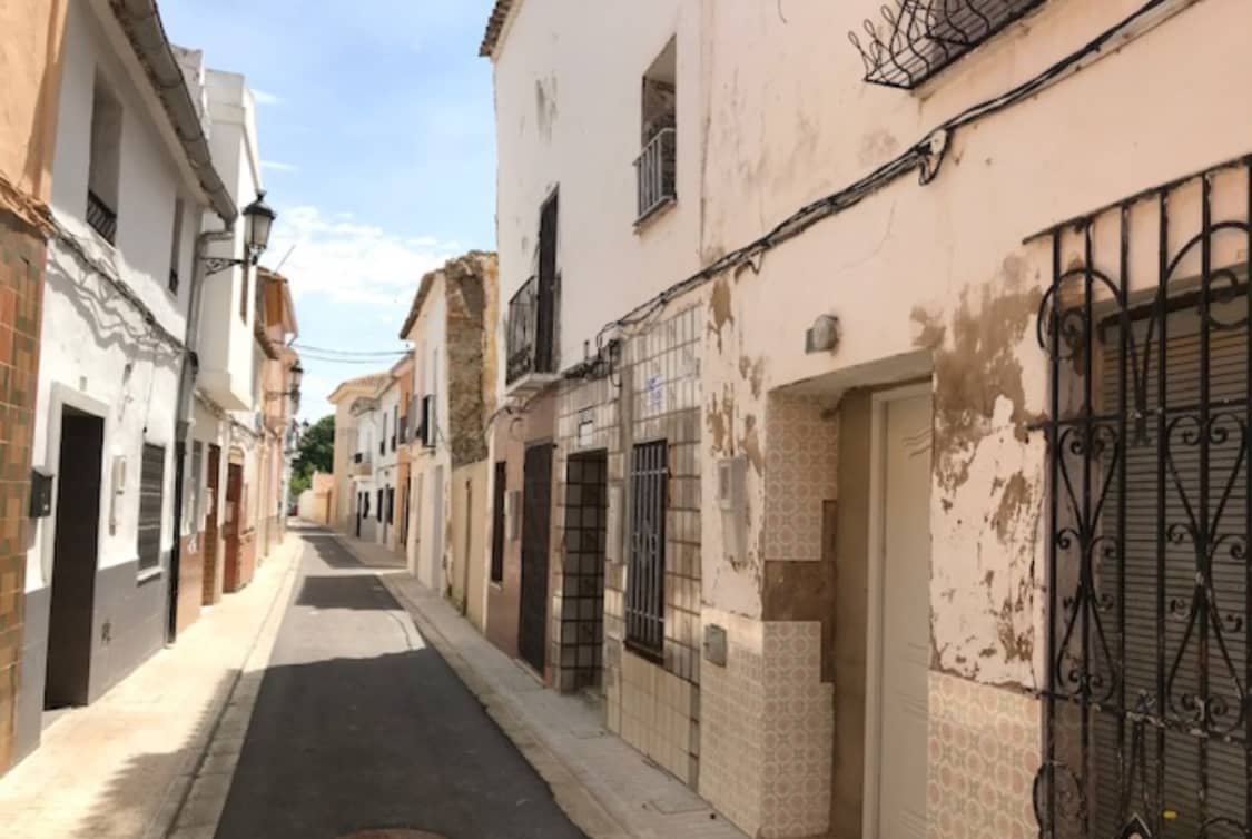Unifamiliar Adosada en venta  en Calle Santa Caterina Real De Montroi Valencia