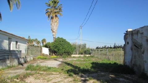 Terreno con edificación en AV. Francisco Baila, Vinar?s Castellón