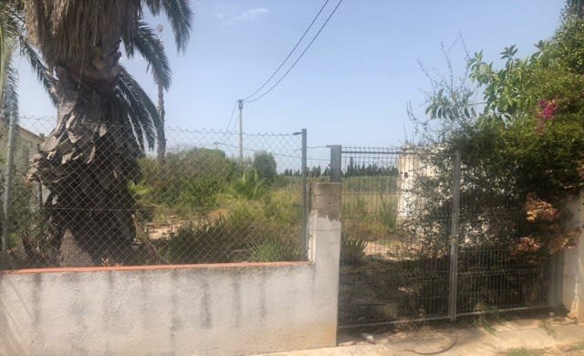 Terreno con edificación en AV. Francisco Baila, Vinar?s Castellón