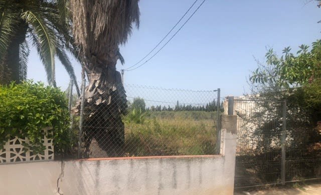 Terreno con edificación en AV. Francisco Baila, Vinar?s Castellón