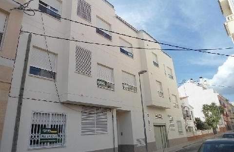 Garaje en venta en La Nucia, Alicante