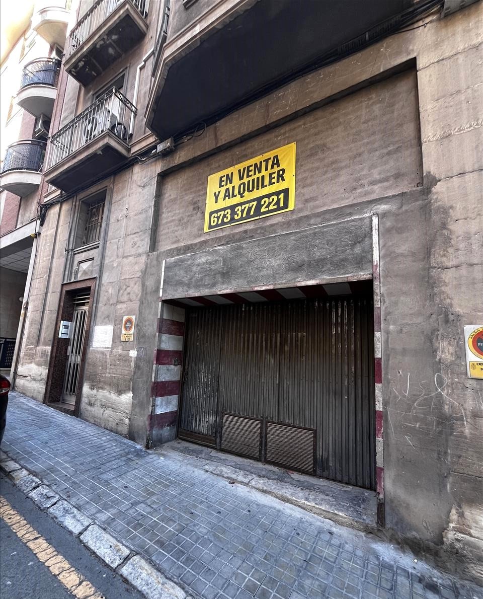 Compra local comercial por 346600 de 712m en ccalle planes de la baronia 12 AlcoyAlcoi