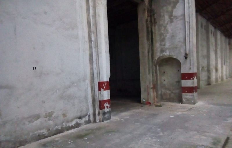 Compra local comercial por 346600 de 712m en ccalle planes de la baronia 12 AlcoyAlcoi