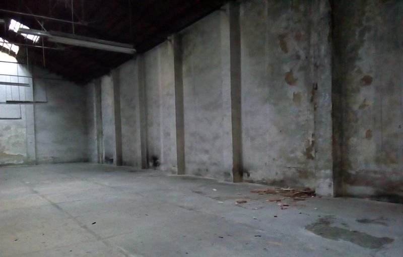 Compra local comercial por 346600 de 712m en ccalle planes de la baronia 12 AlcoyAlcoi