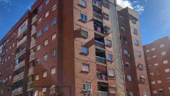 Local en  Av. Malvarrosa, Valencia