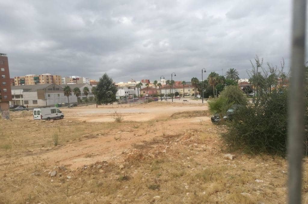 Urbano Solar en venta  en Calle Verge De La Murta Alzira Valencia