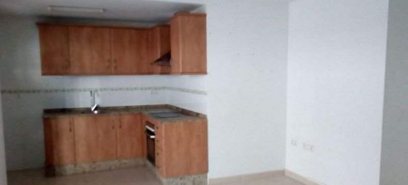 Compra piso en calle benidorm Moncofa por 89000 con 106m y 2 habitaciones
