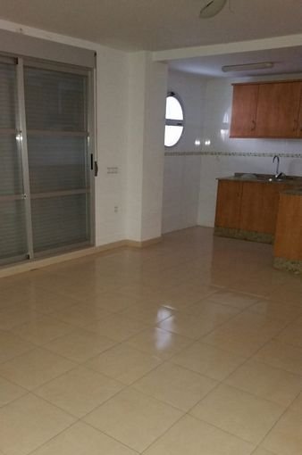 Compra piso en calle benidorm Moncofa por 89000 con 106m y 2 habitaciones