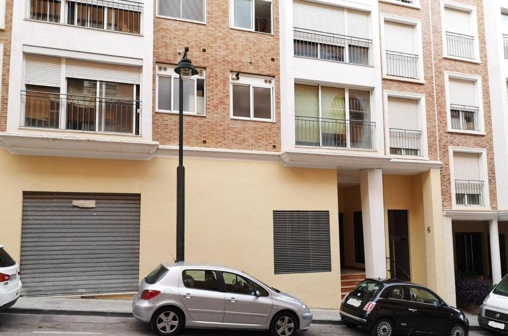 Local Comercial en venta  en Calle Casimiro Barello Morello Alcoy Alicante