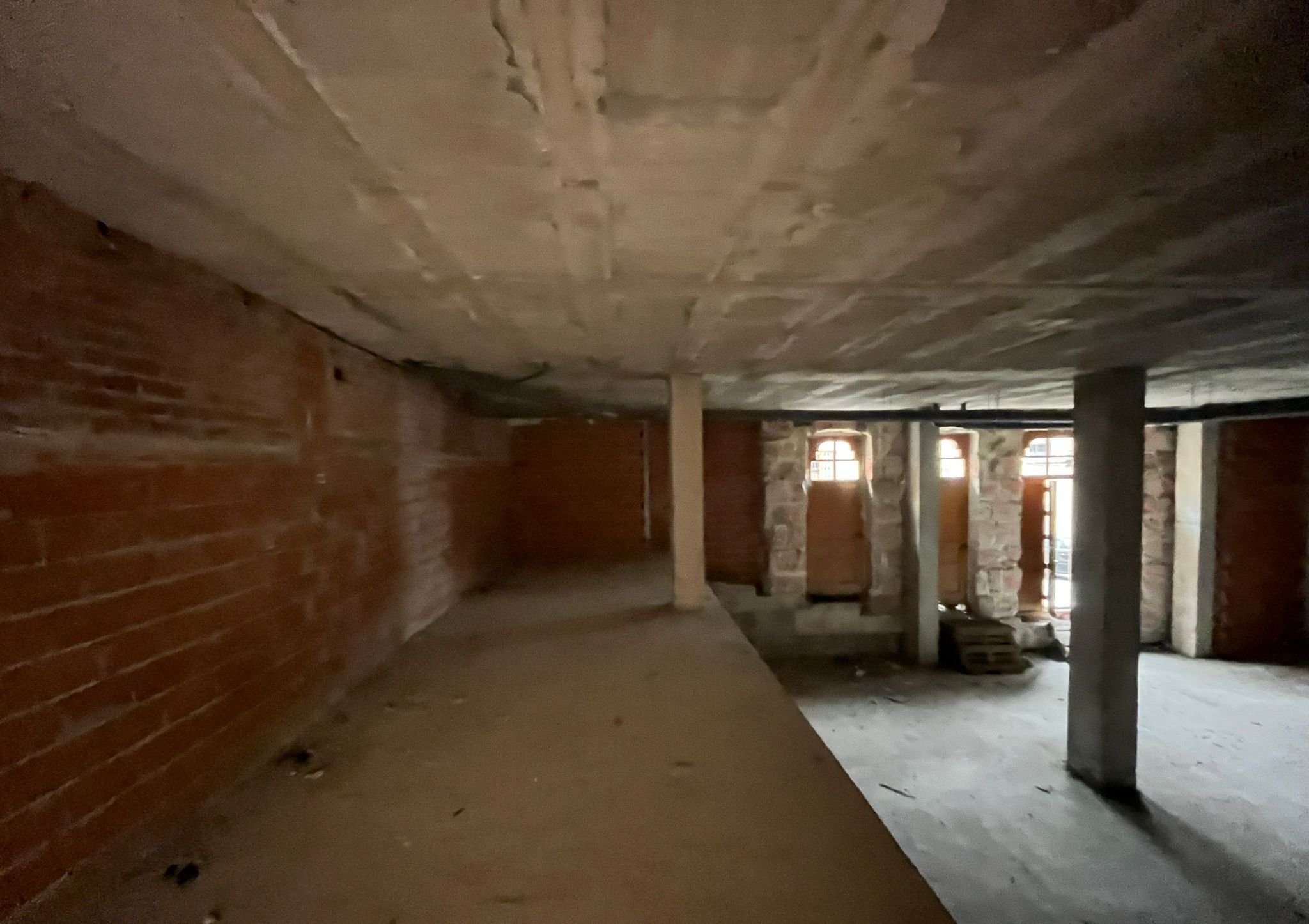 Local Comercial en venta  en Calle Casimiro Barello Morello Alcoy Alicante