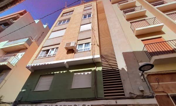 Piso en venta  en Calle Capitan Lopez Tarruella, Villena, Alicante