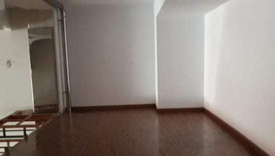 Se vende local comercial por 171000 de 205m en perfectas condiciones en calle francisco vicente rodriguez ElcheElx