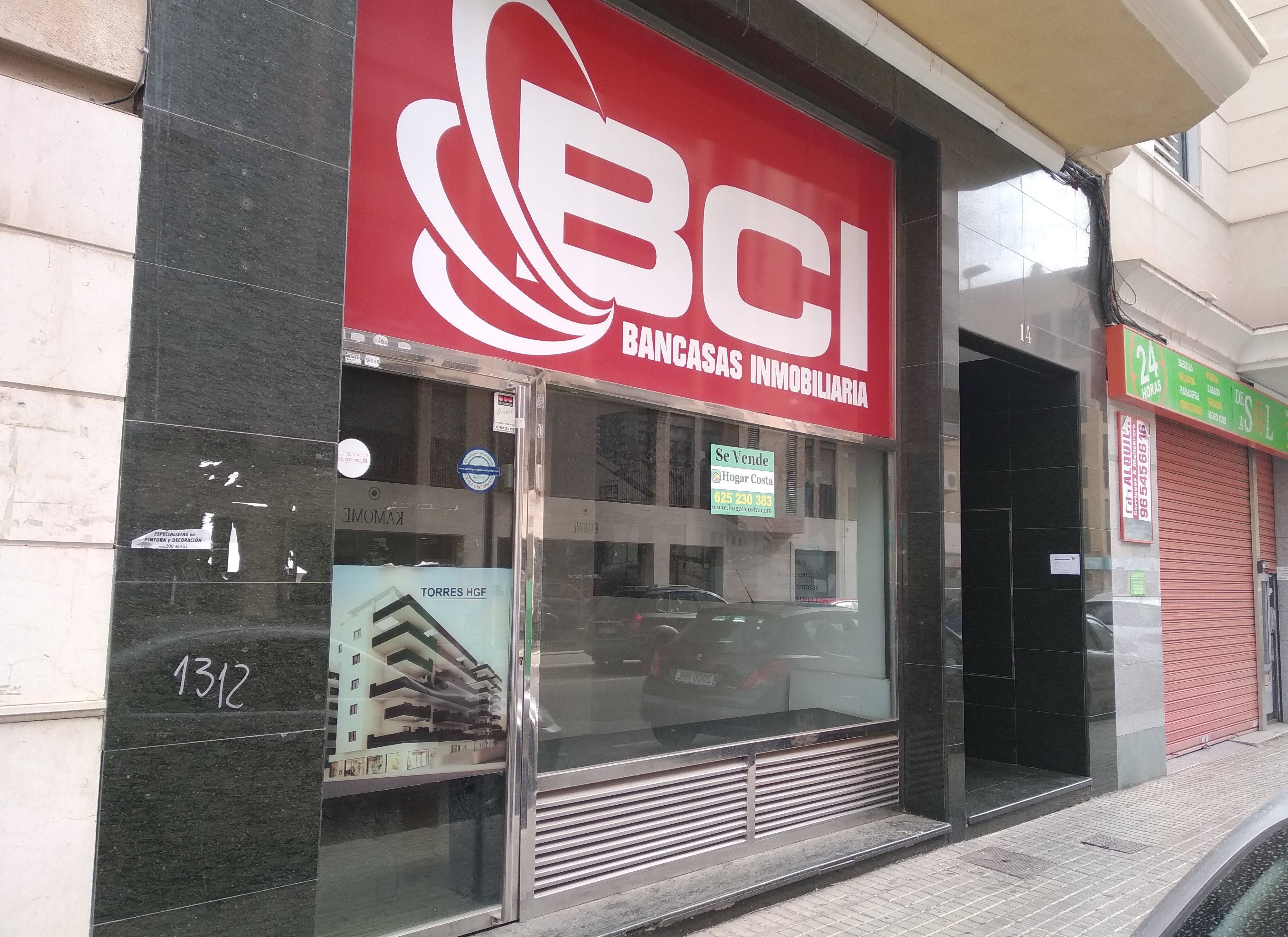 Se vende local comercial por 171000 de 205m en perfectas condiciones en calle francisco vicente rodriguez ElcheElx