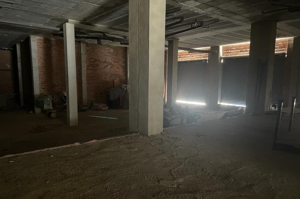 Se oferta local comercial en cclara campoamor en Cheste por 178.360 con 100m