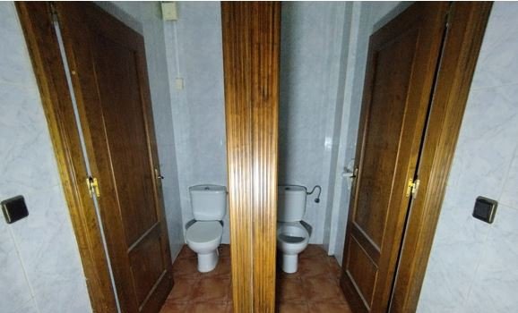 Oficinas En Venta En Cl Menorca Y Roma 12 Baj 8, Cartagena