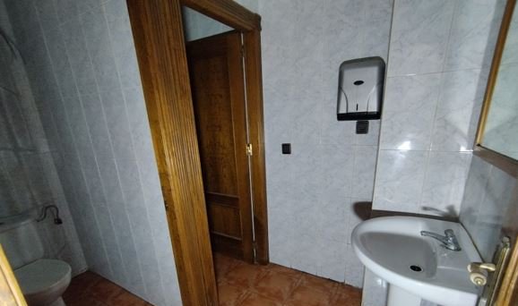 Oficinas En Venta En Cl Menorca Y Roma 12 Baj 8, Cartagena