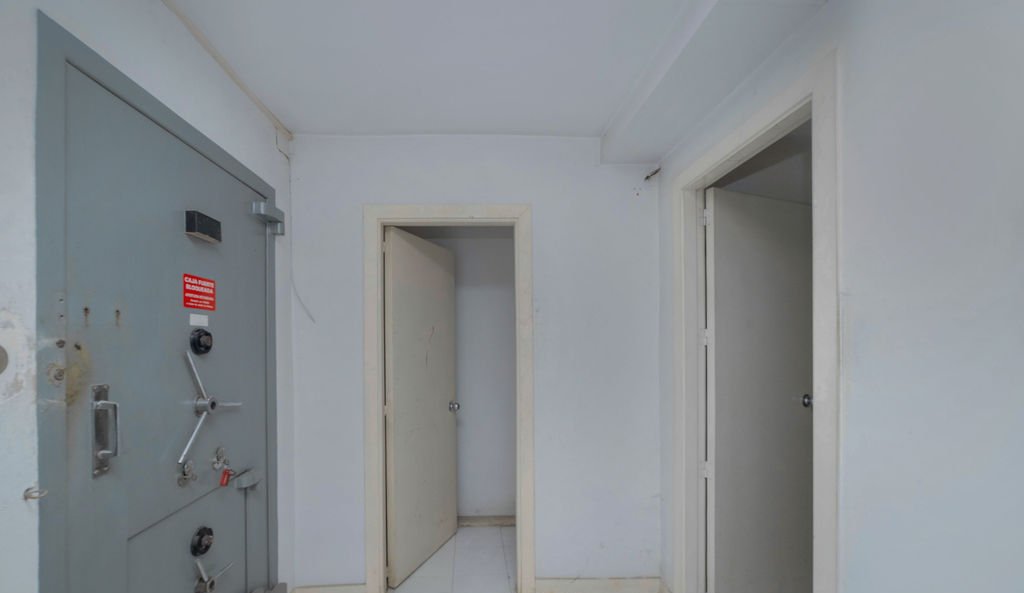 Local en venta en Avenida Chapi, Bj, 03600, Elda Alicante