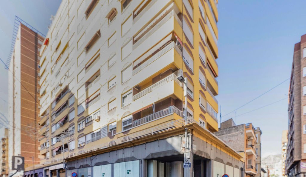 Local en venta en Avenida Chapi, Bj, 03600, Elda Alicante
