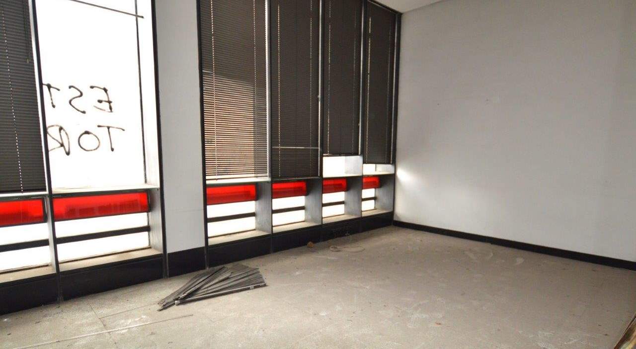 Local en venta en Avenida Chapi, Bj, 03600, Elda Alicante