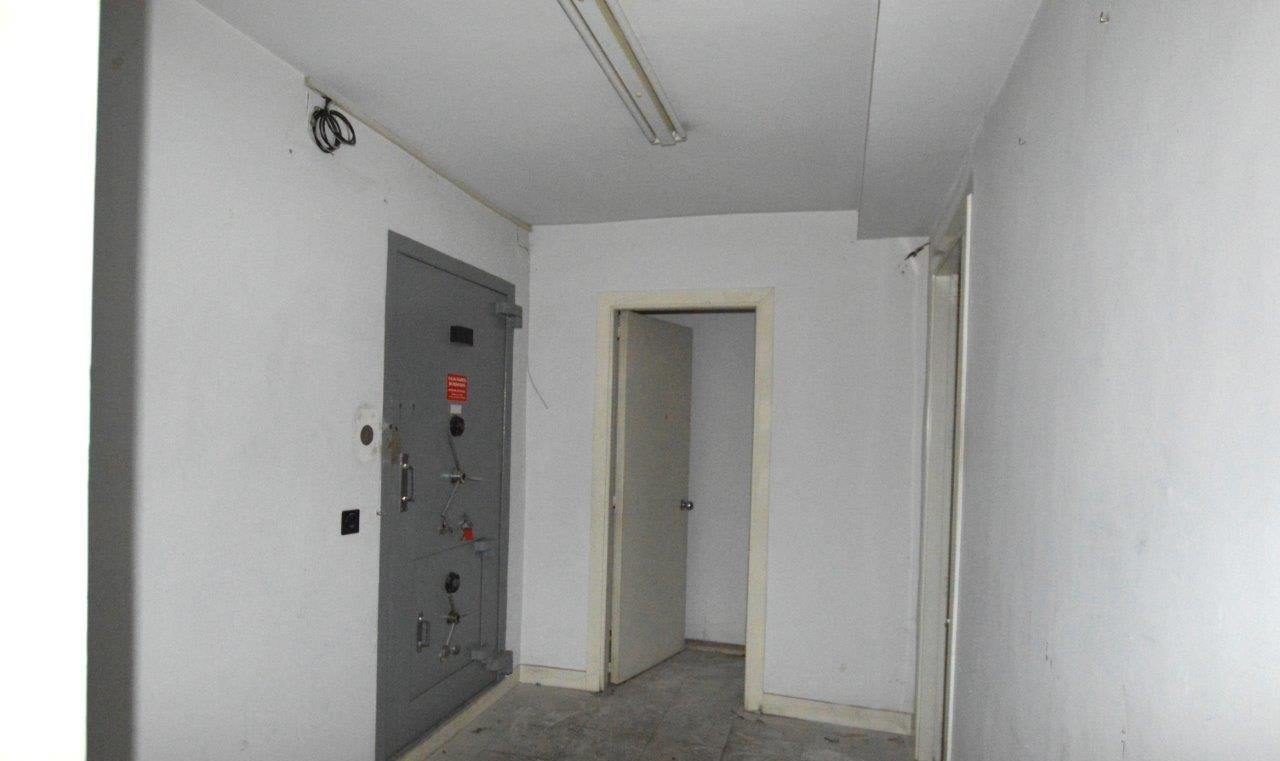 Local en venta en Avenida Chapi, Bj, 03600, Elda Alicante