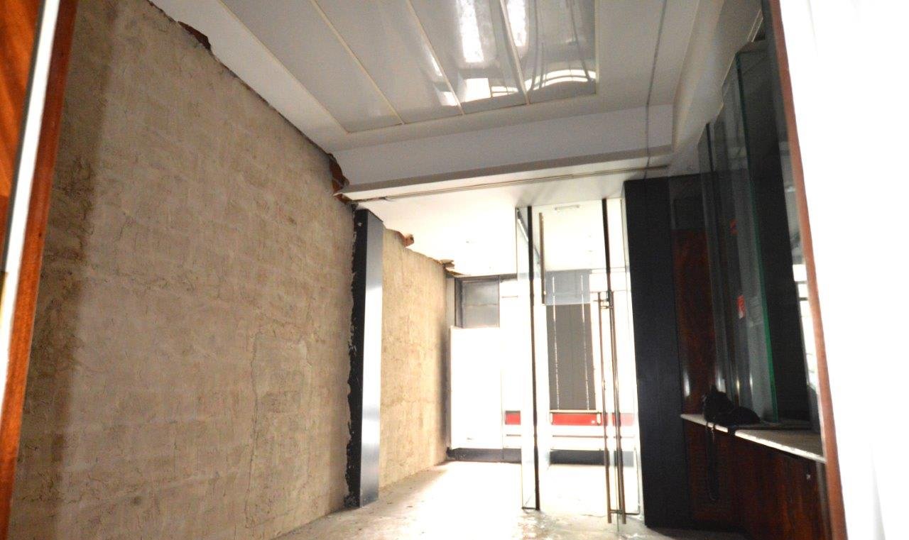 Local en venta en Avenida Chapi, Bj, 03600, Elda Alicante