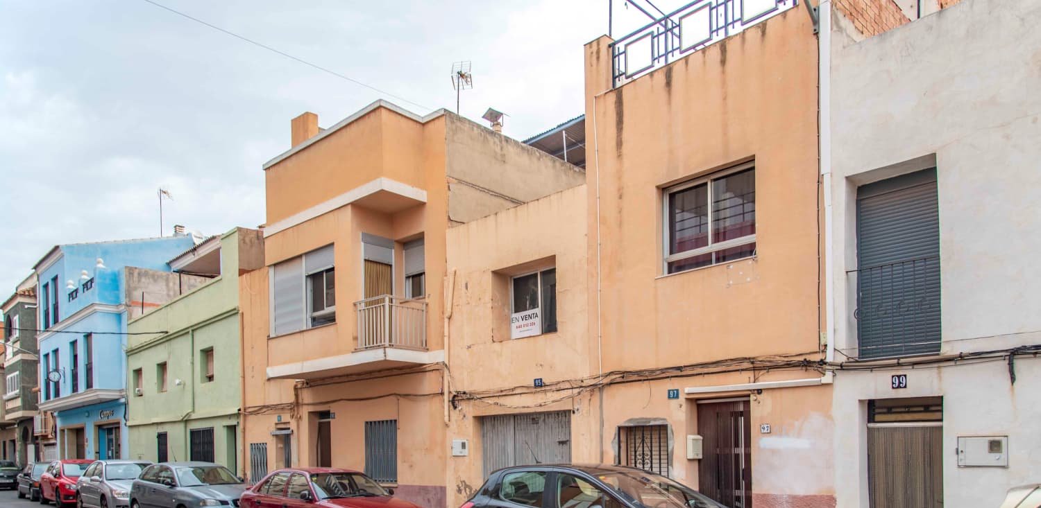 Casa Adosada en venta en Bechí, Castellón