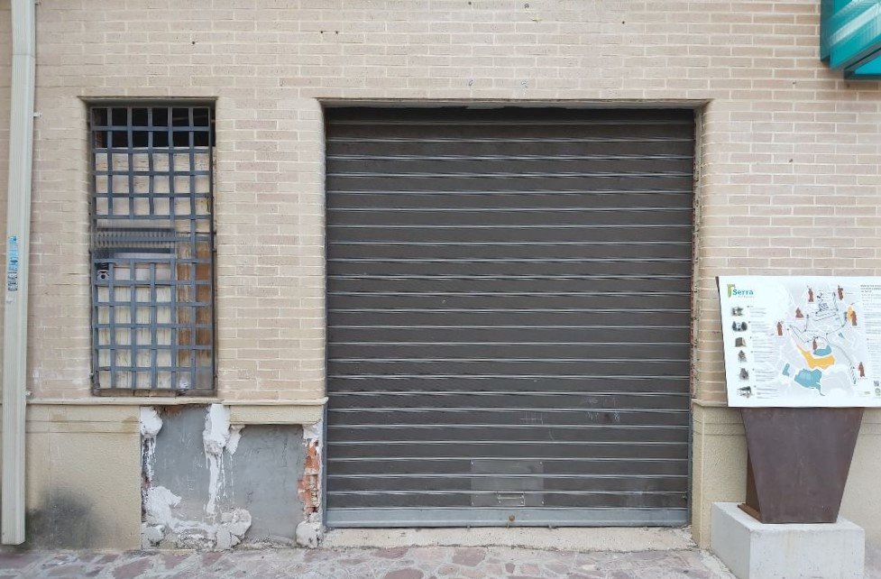 Local en venta en Serra, Valencia