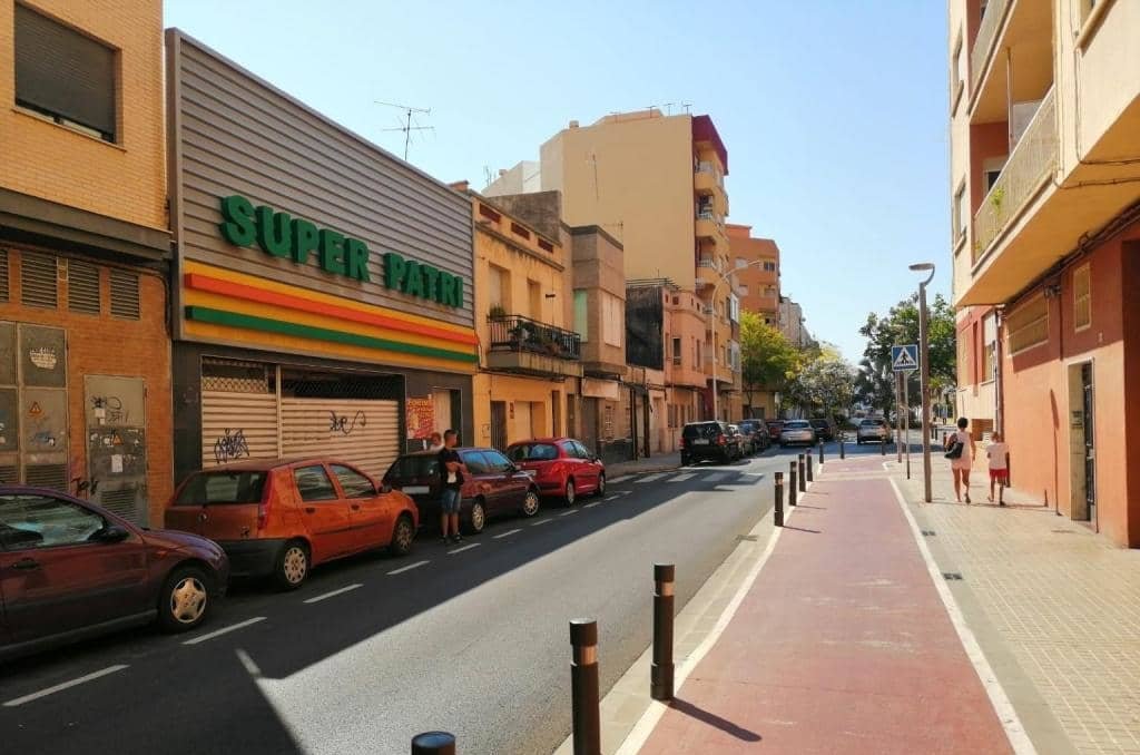 Local Comercial en venta  en Calle Rafelcofer Gandia Valencia