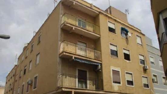 Piso en venta  en Calle Tirso De Molina Aspe Alicante