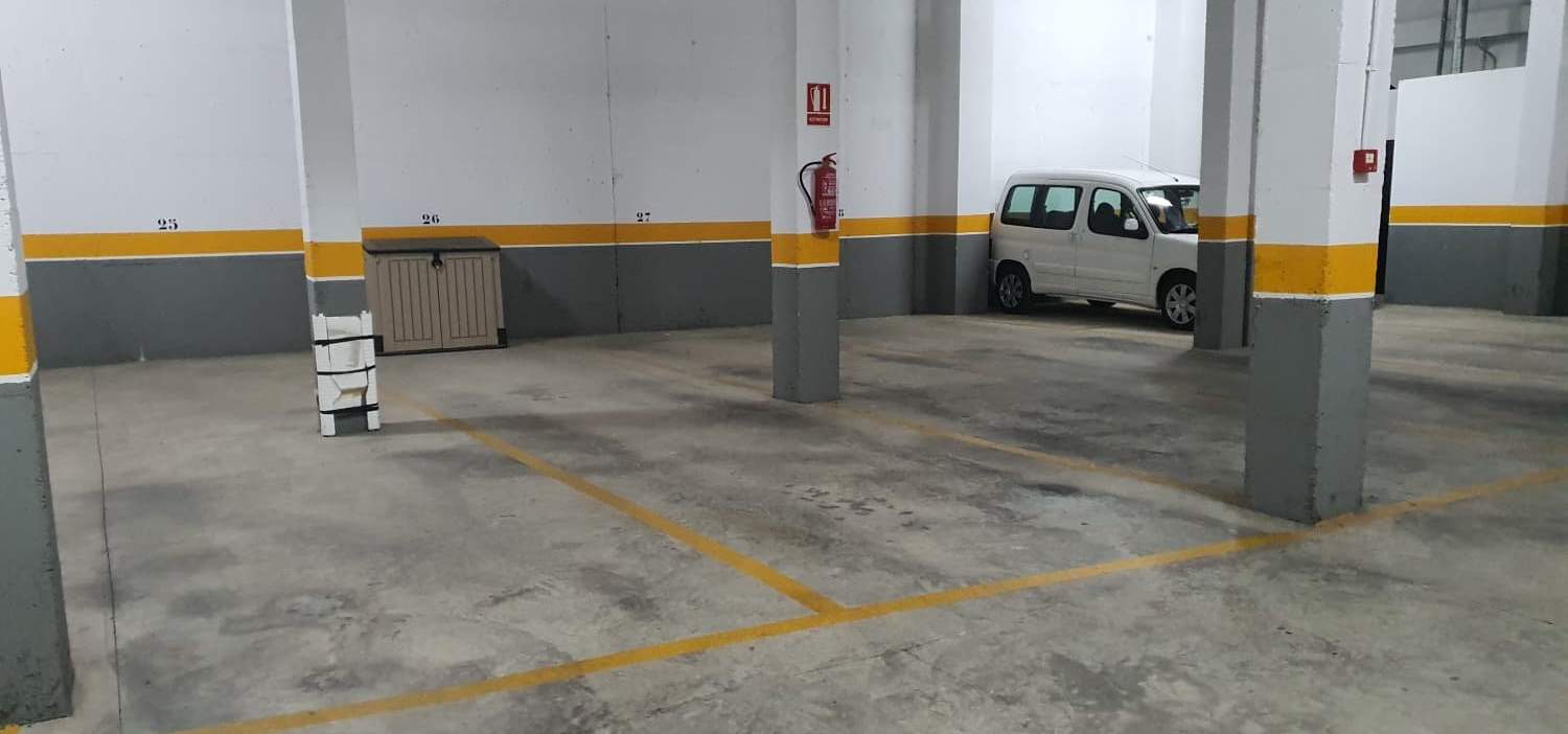 Garaje en venta en Avenida De Blanca, -1?, 30550, Abarán Murcia