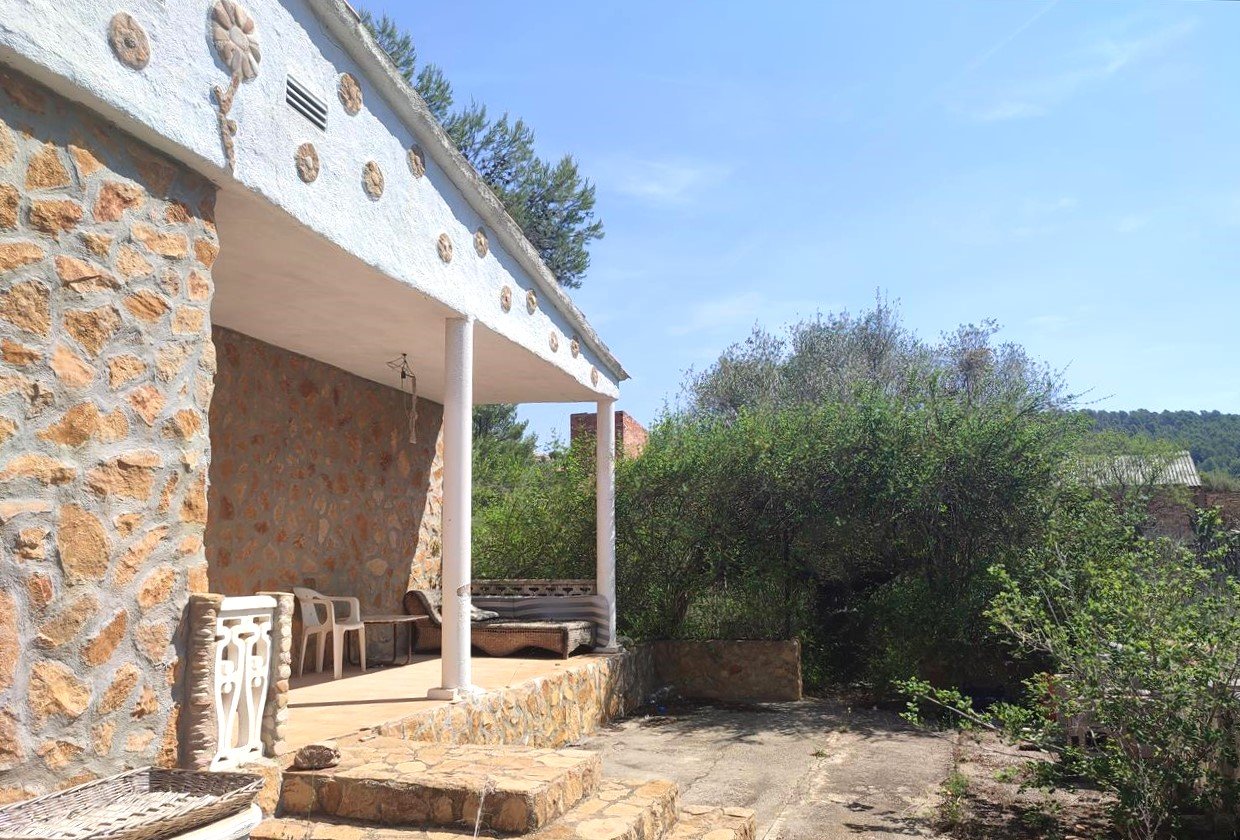 Casa en venta en Alcora, Castellón