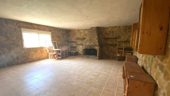 Casa en venta en Alcora, Castellón