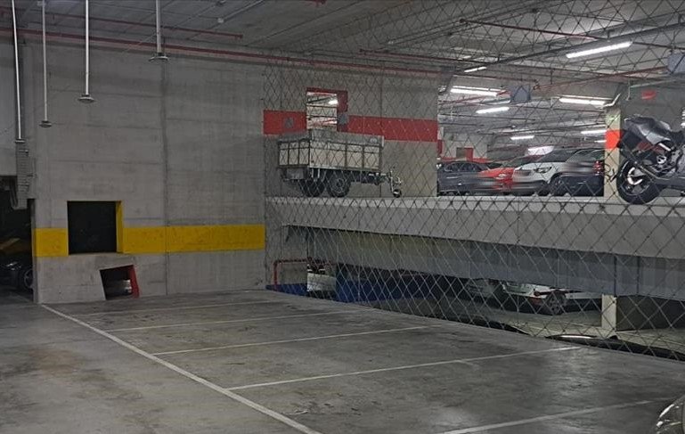 Garaje en venta en Manises, Valencia