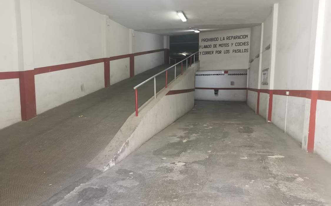 Garaje en venta  en Avenida Del Raval Gandia Valencia