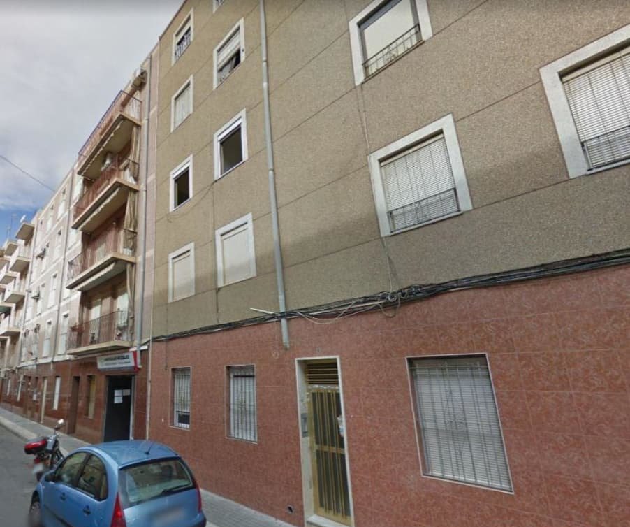 Piso en venta  en Calle Arturo Salvetti Pardo Elche Alicante