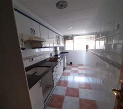 Piso en C Conde de Torrefiel - Valencia -