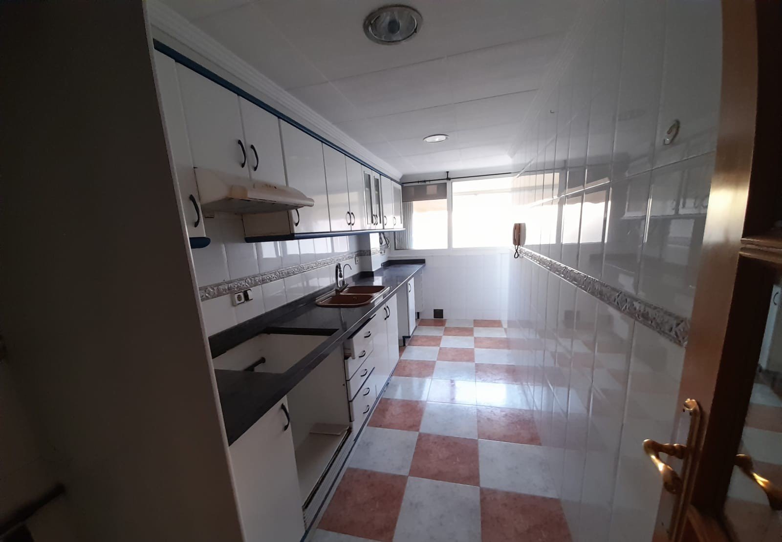 Piso en C Conde de Torrefiel - Valencia -