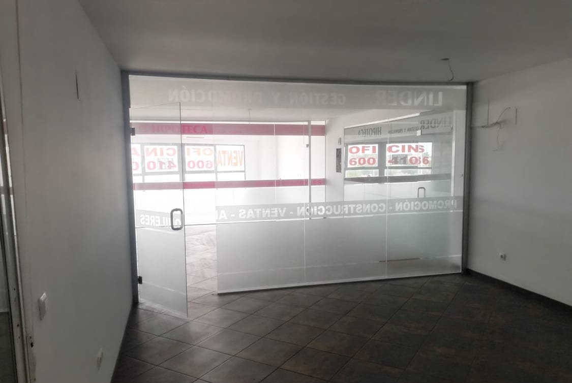 Oficina en venta  en Avenida Valencia El Verger Alicante