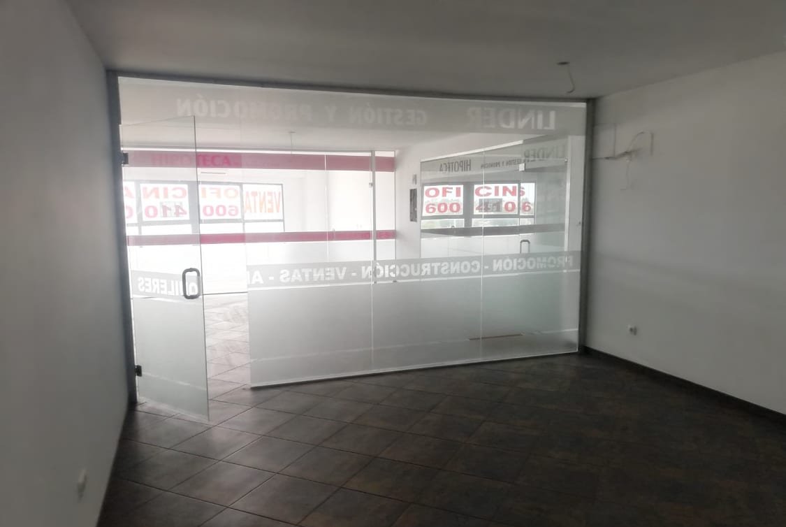 Oficina en venta  en Avenida Valencia El Verger Alicante