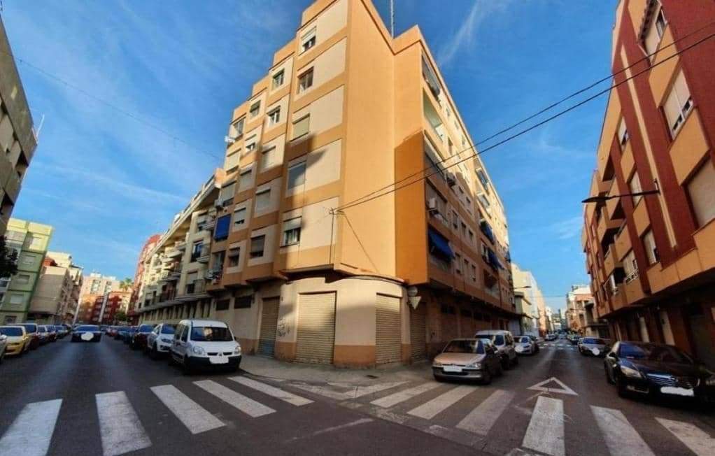 Local en venta en Alcira, Valencia