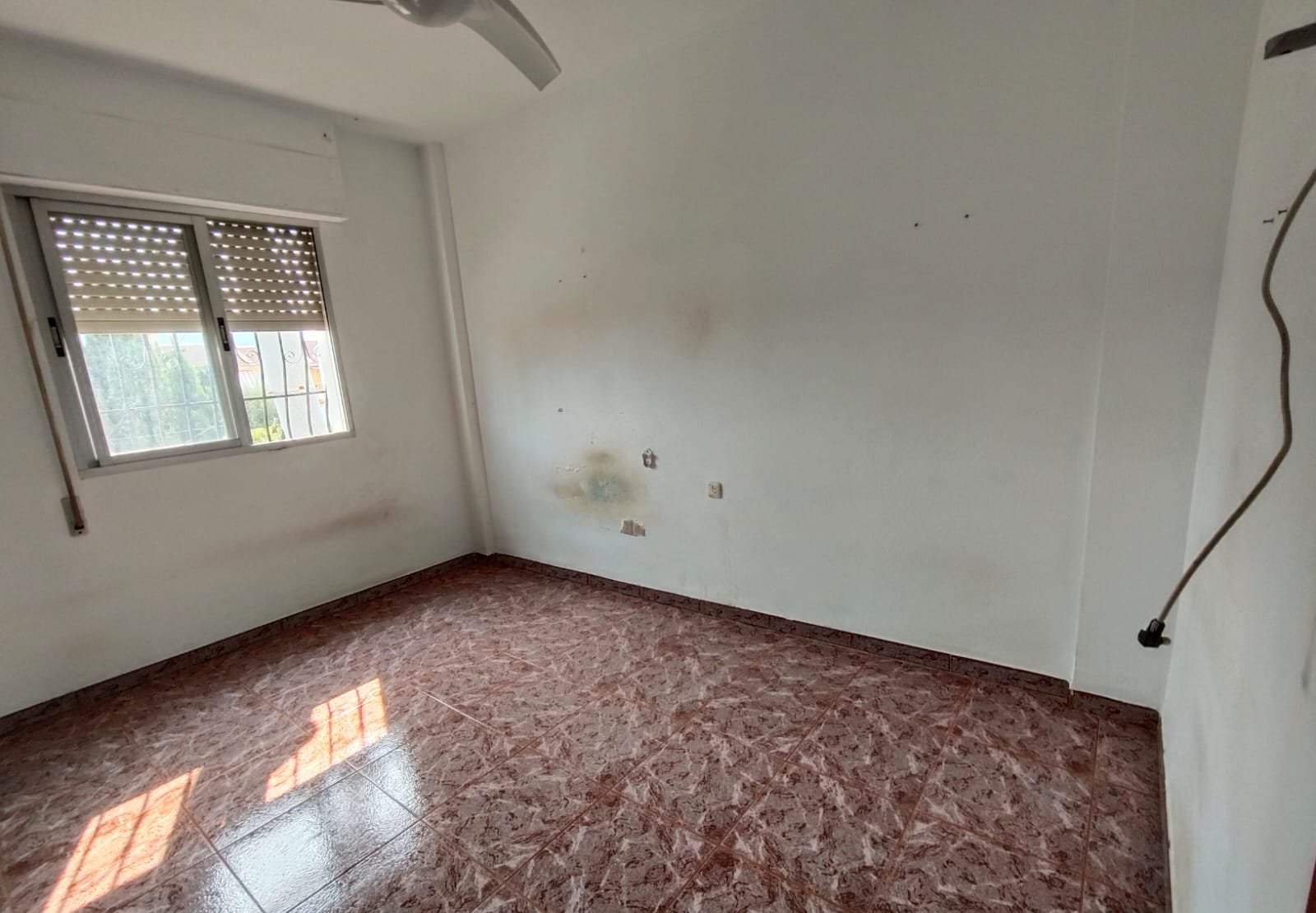 Casa adosada en C Vicent Andrés Estelles, Canals Valencia