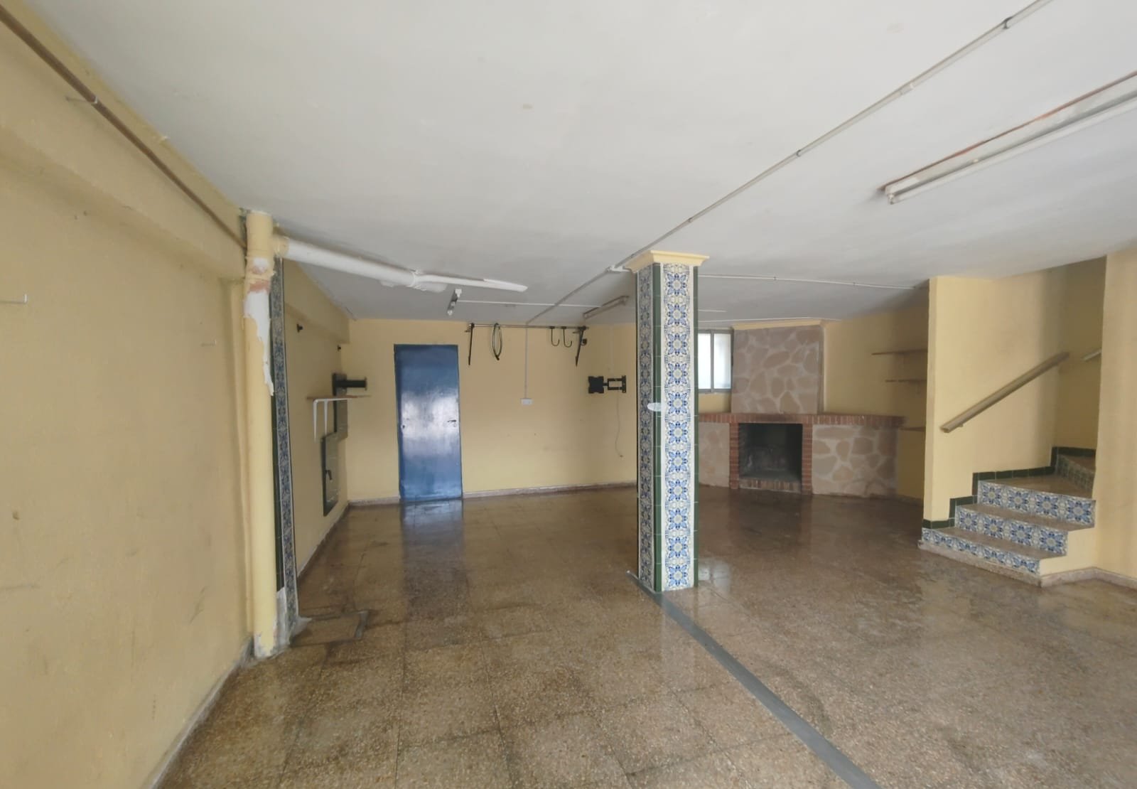 Casa adosada en C Vicent Andrés Estelles, Canals Valencia