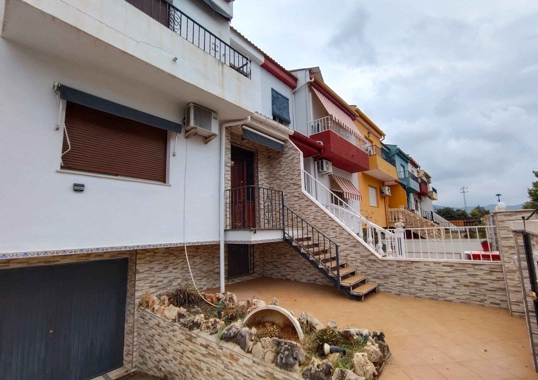 Casa adosada en C Vicent Andrés Estelles, Canals Valencia